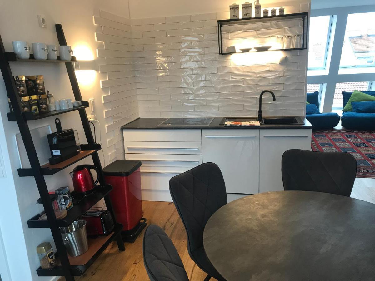 וינה Skysuite Holiday Home מראה חיצוני תמונה